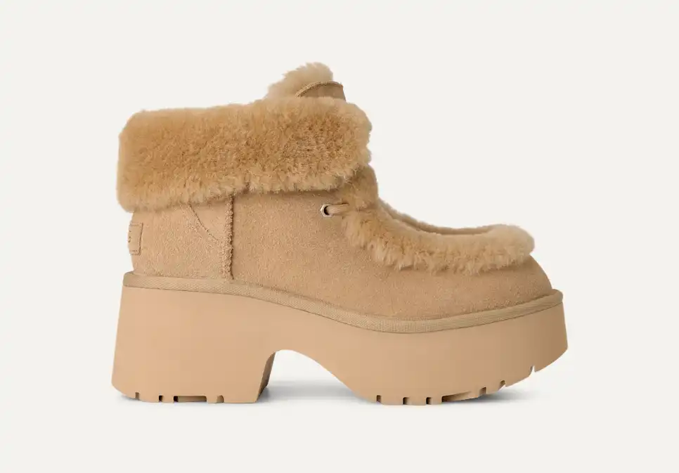 Women's Classic Esmee Lace Up Boot