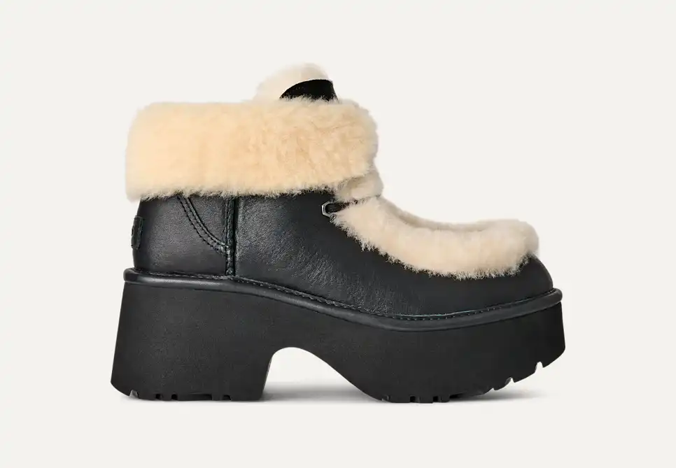 Women's Classic Esmee Leather Lace Up Boot